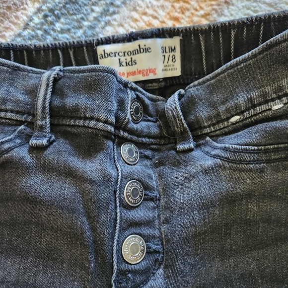 Girls black skinny jeans - Picture 2 of 3